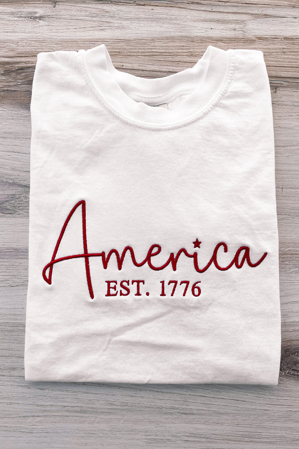 White July 4th Celerbration Bowknot Firework Graphic Tee