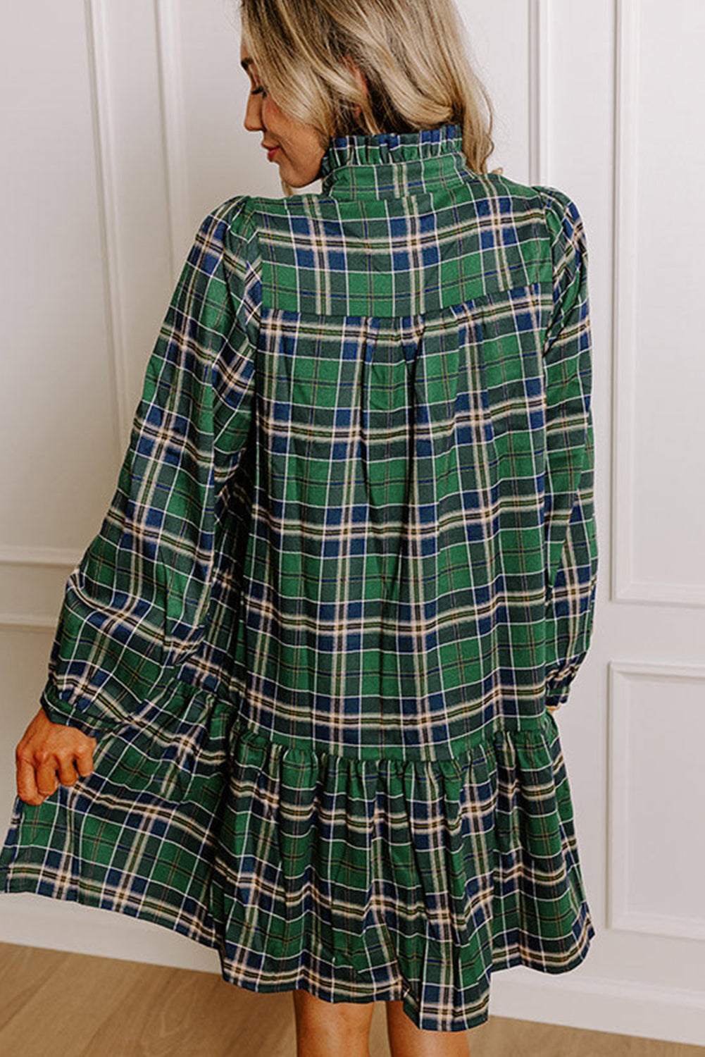 Green Plus Size Plaid Long Sleeve Notched Neck Shift Mini Dress