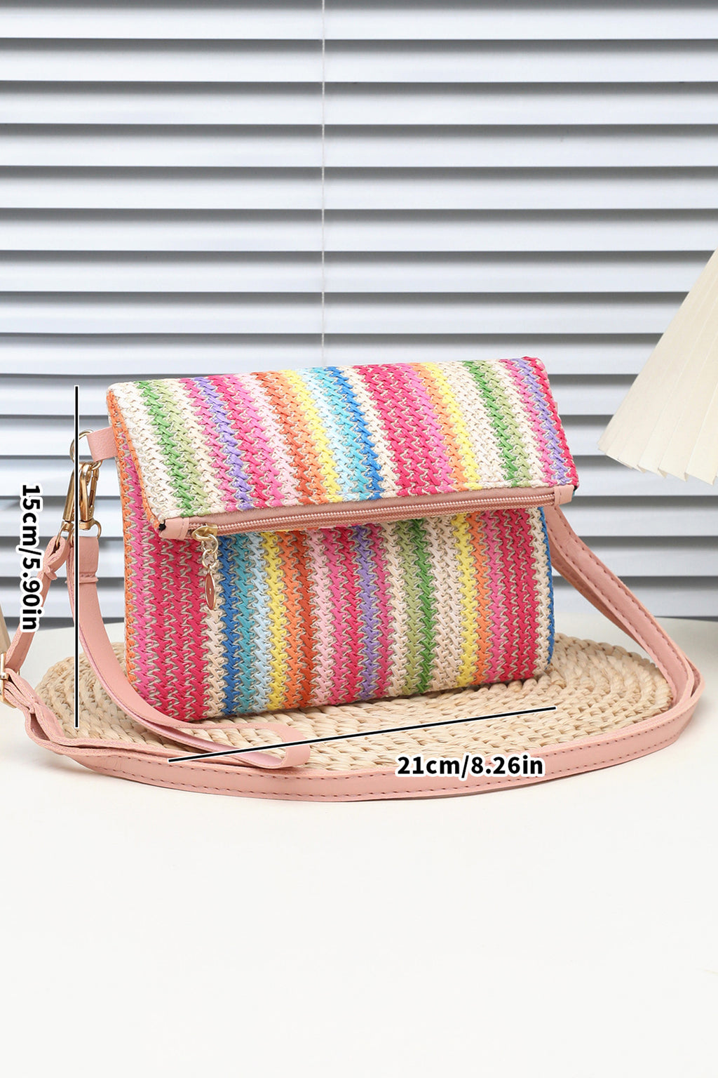 White Daisy Flower Straw Woven Zip Folded Magnetic Button Shoulder Bag