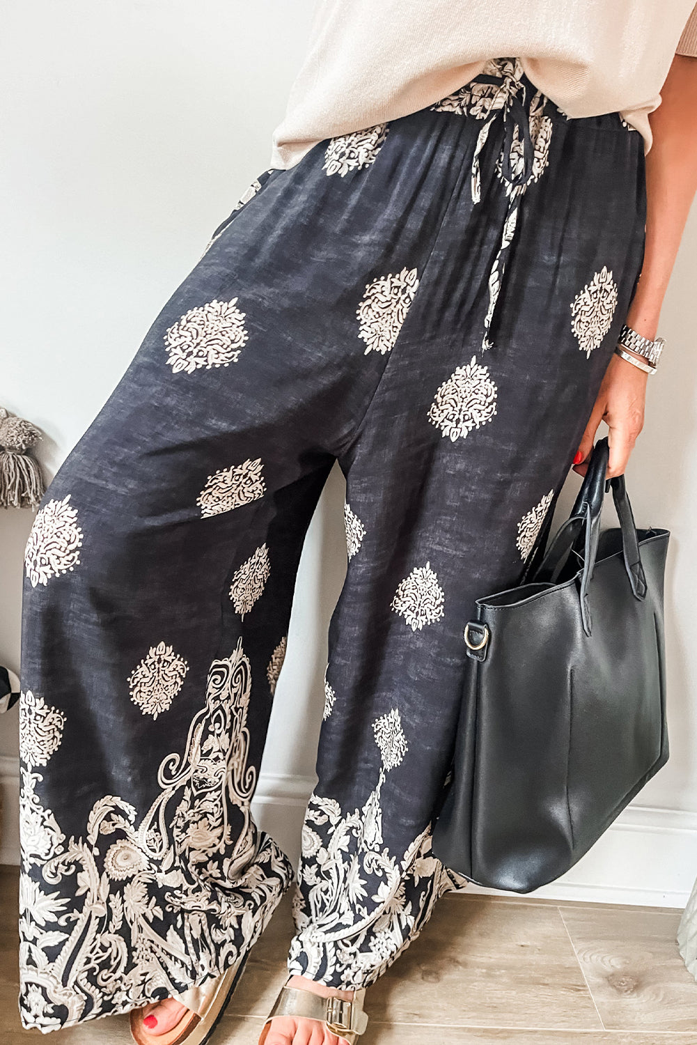 Black Plus Size Geometric Ethnic Print Drawstring Wide Leg Pants