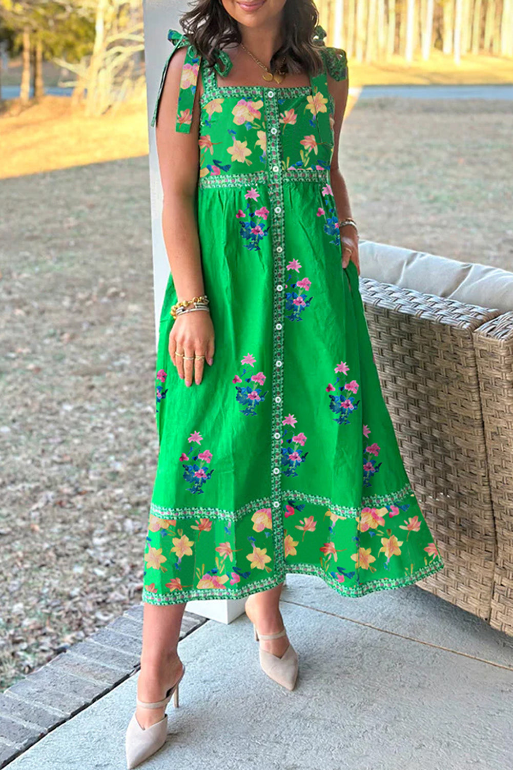 Green Floral Detail Tie Split Neck Short Sleeve Blouse