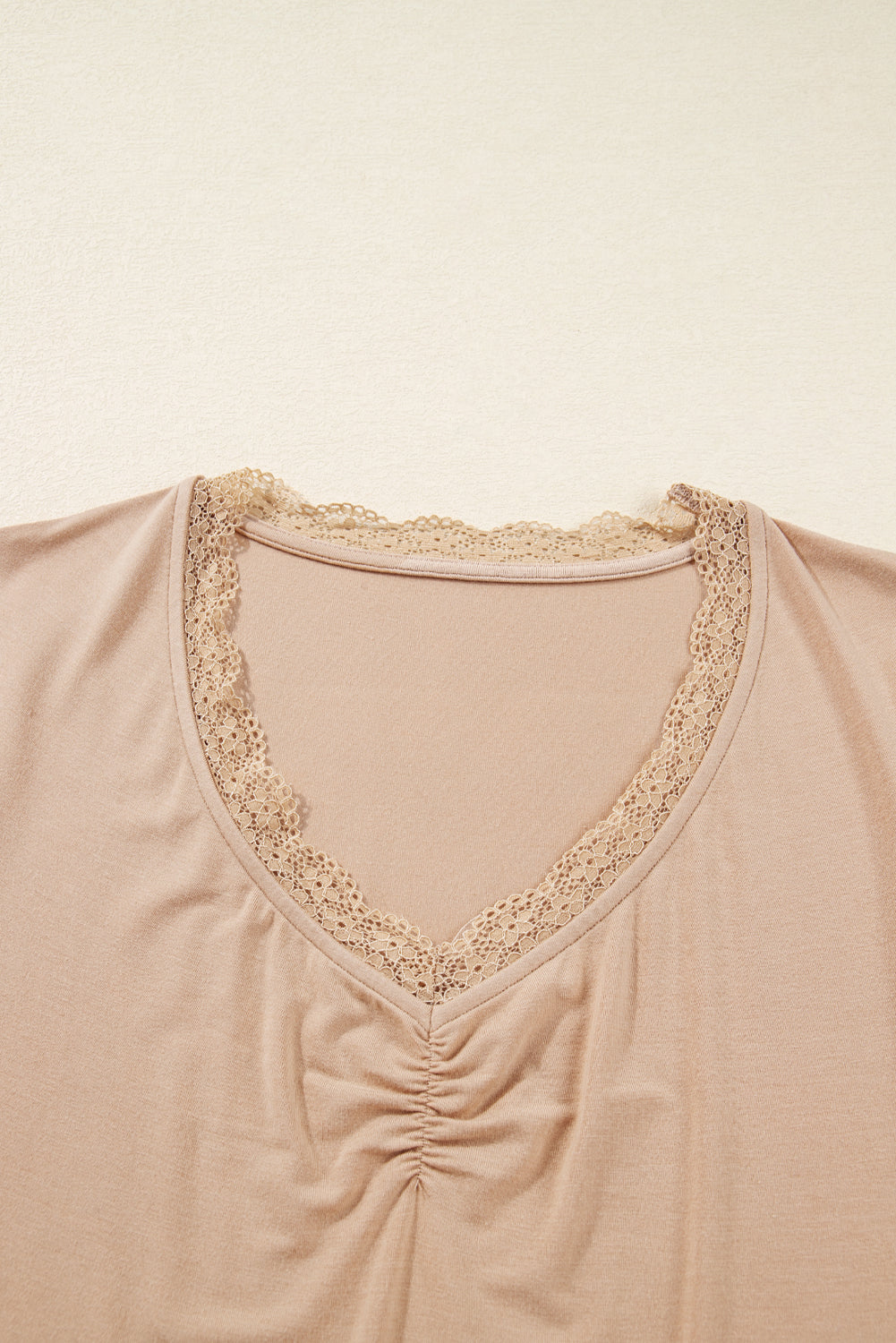 Red Dahlia Lace-trimmed Sweetheart Neckline Ruched Detail Long Sleeve T-shirt