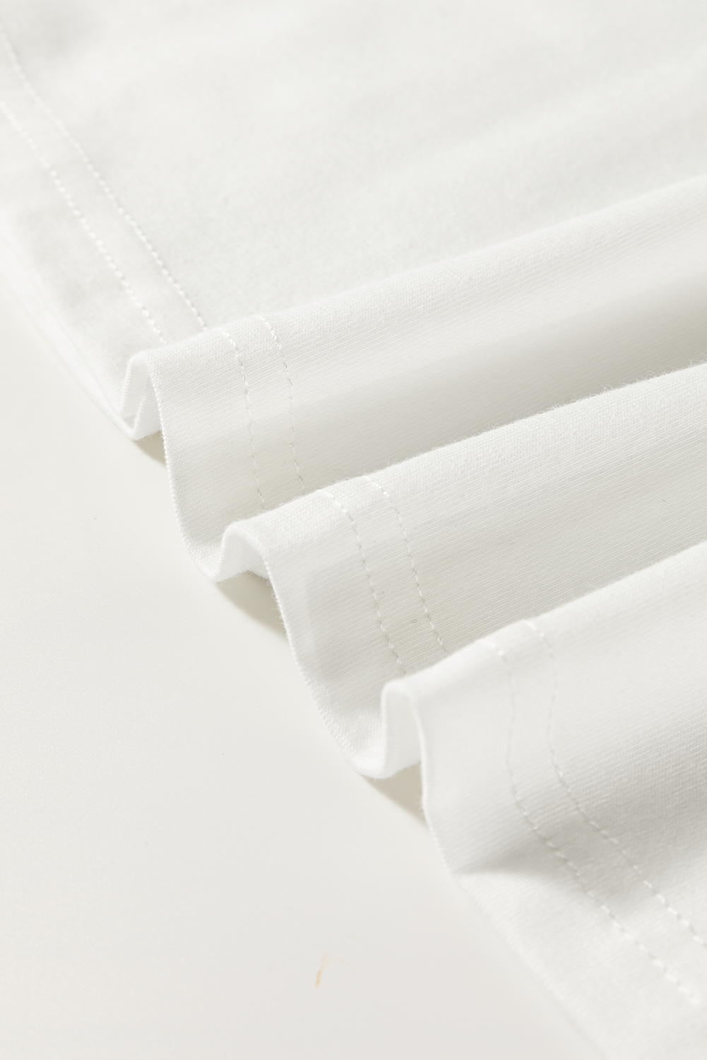 White Colored Light Bowknot Graphic Crewneck T Shirt