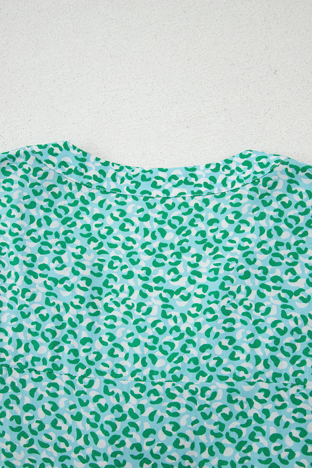 Green Notched V Neck Leopard Ruffle Short Sleeve Blouse