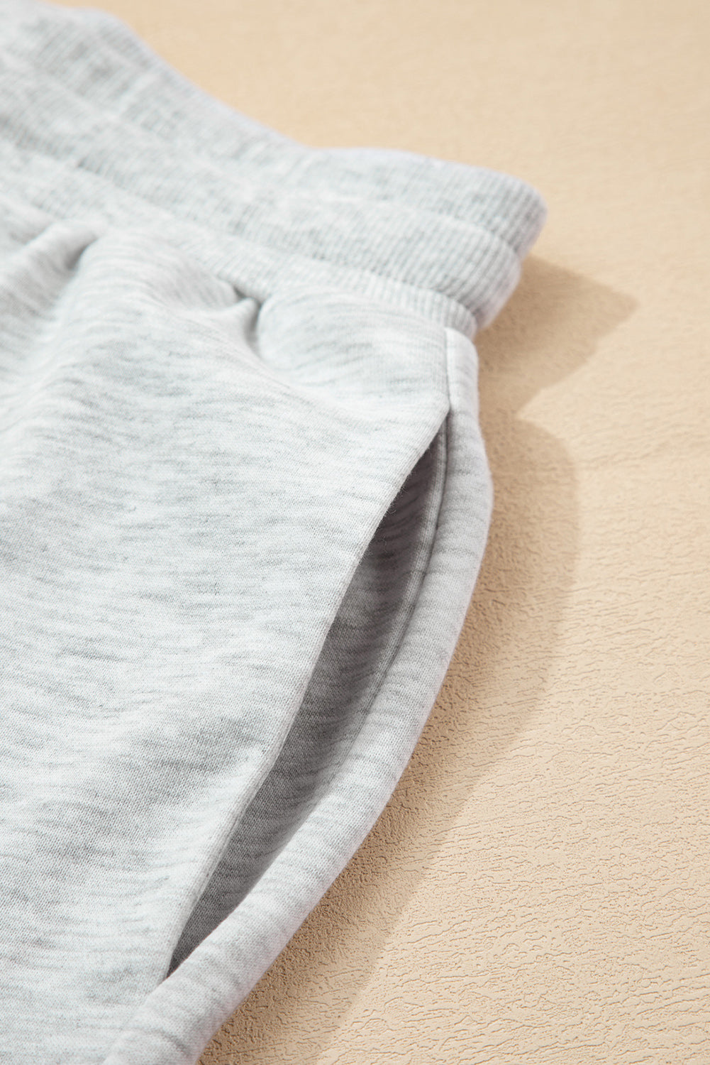 Light Grey Uneven Hem Colorblock Pullover Casual Shorts Plus Size 2pcs Outfit