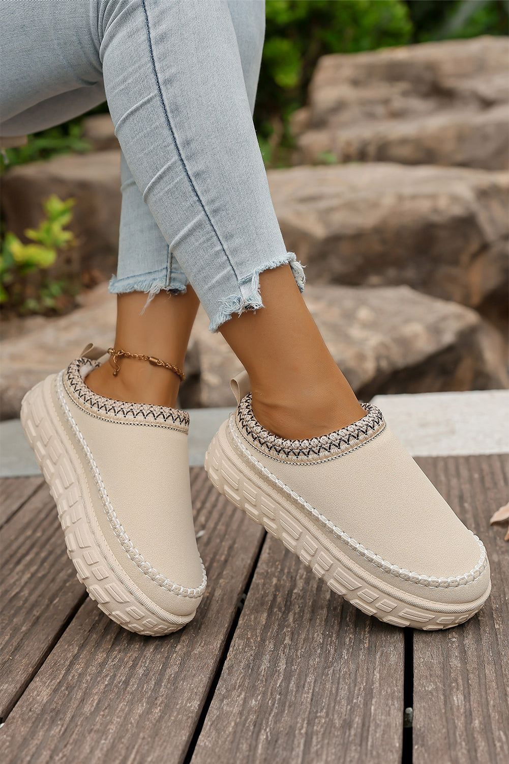 Coffee Contrast Stitch Detail Faux Suede PU Patchwork Plush Winter Clog Slippers