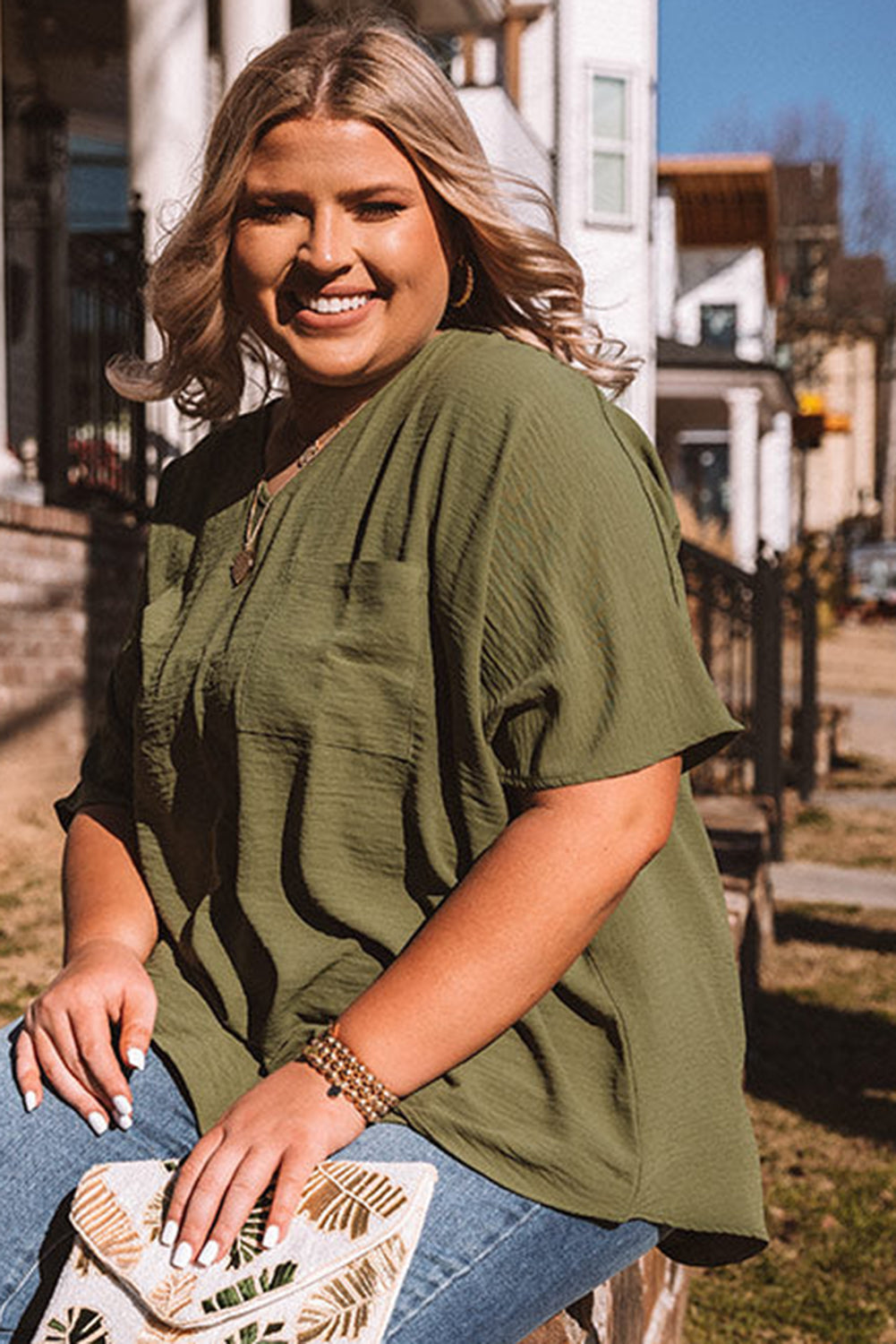 Pink Textured Half Sleeve V Neck Plus Size T Shirt with Chest Pocket