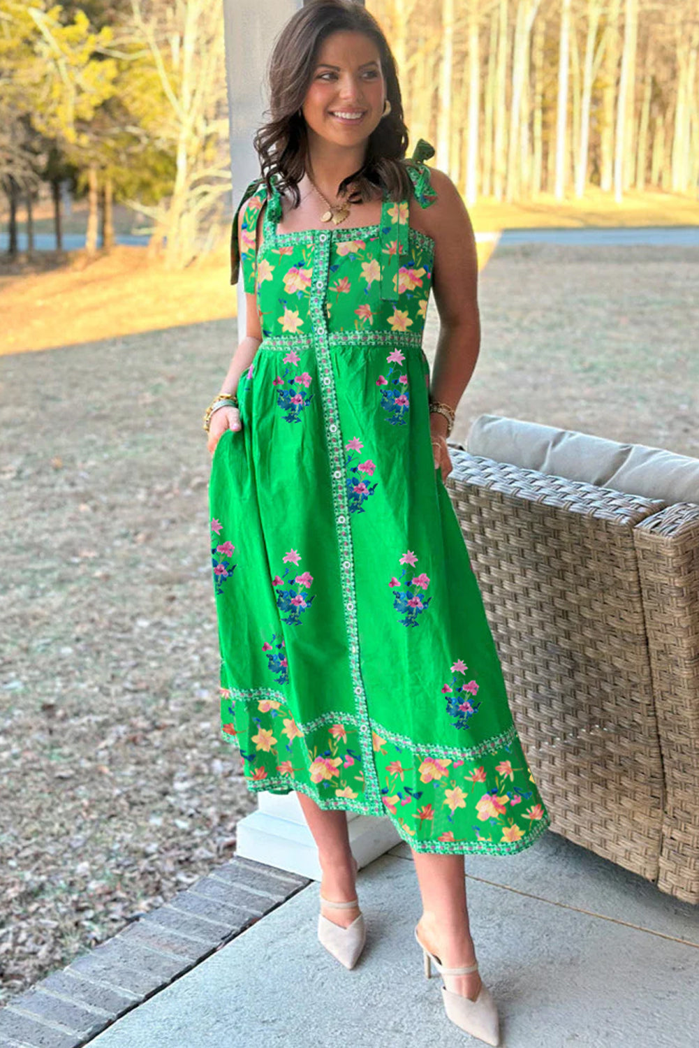 Green Floral Detail Tie Split Neck Short Sleeve Blouse