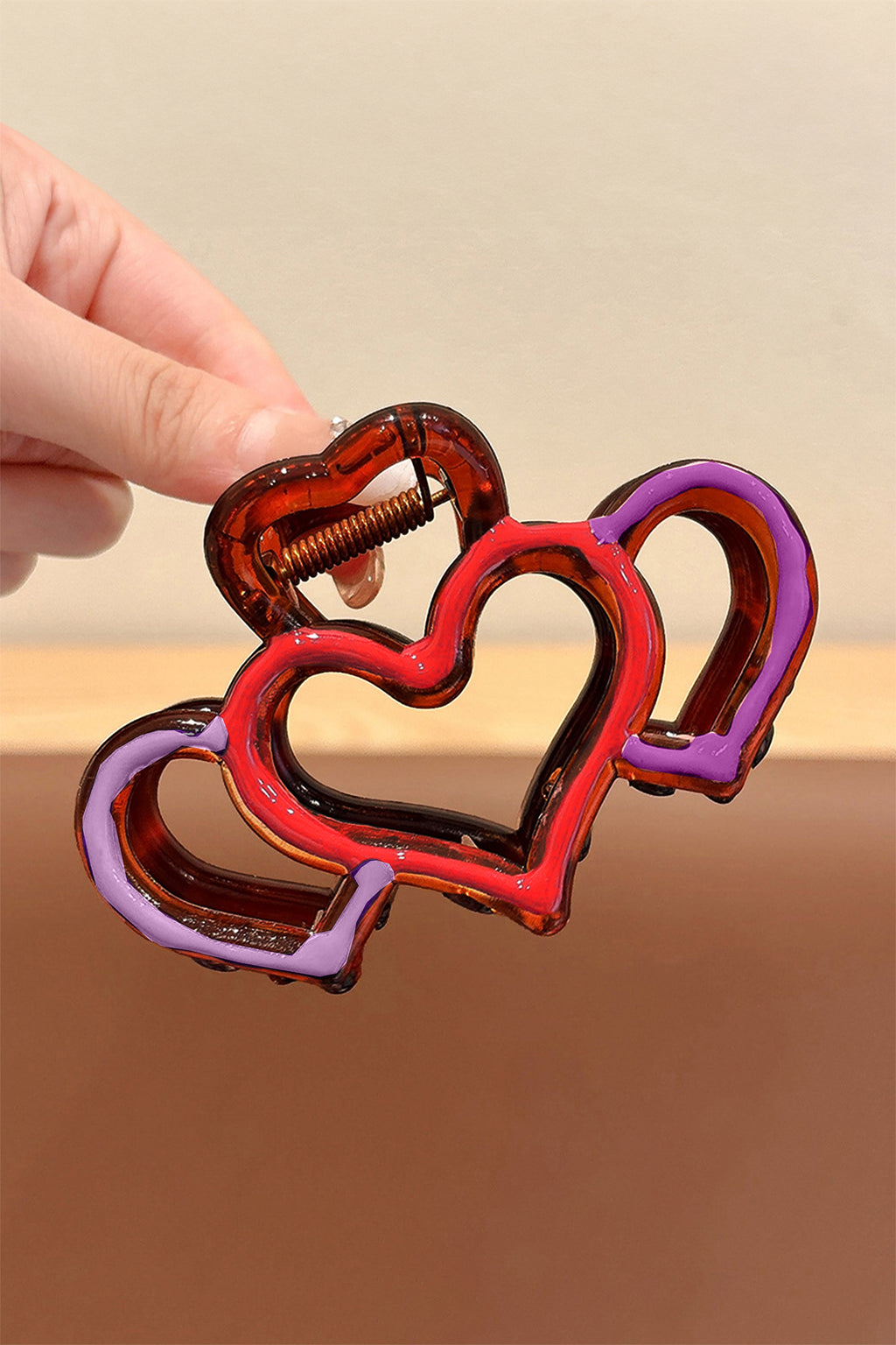 Bonbon Hollowed Heart Design Color Contrasted Acrylic Hair Claw Clip