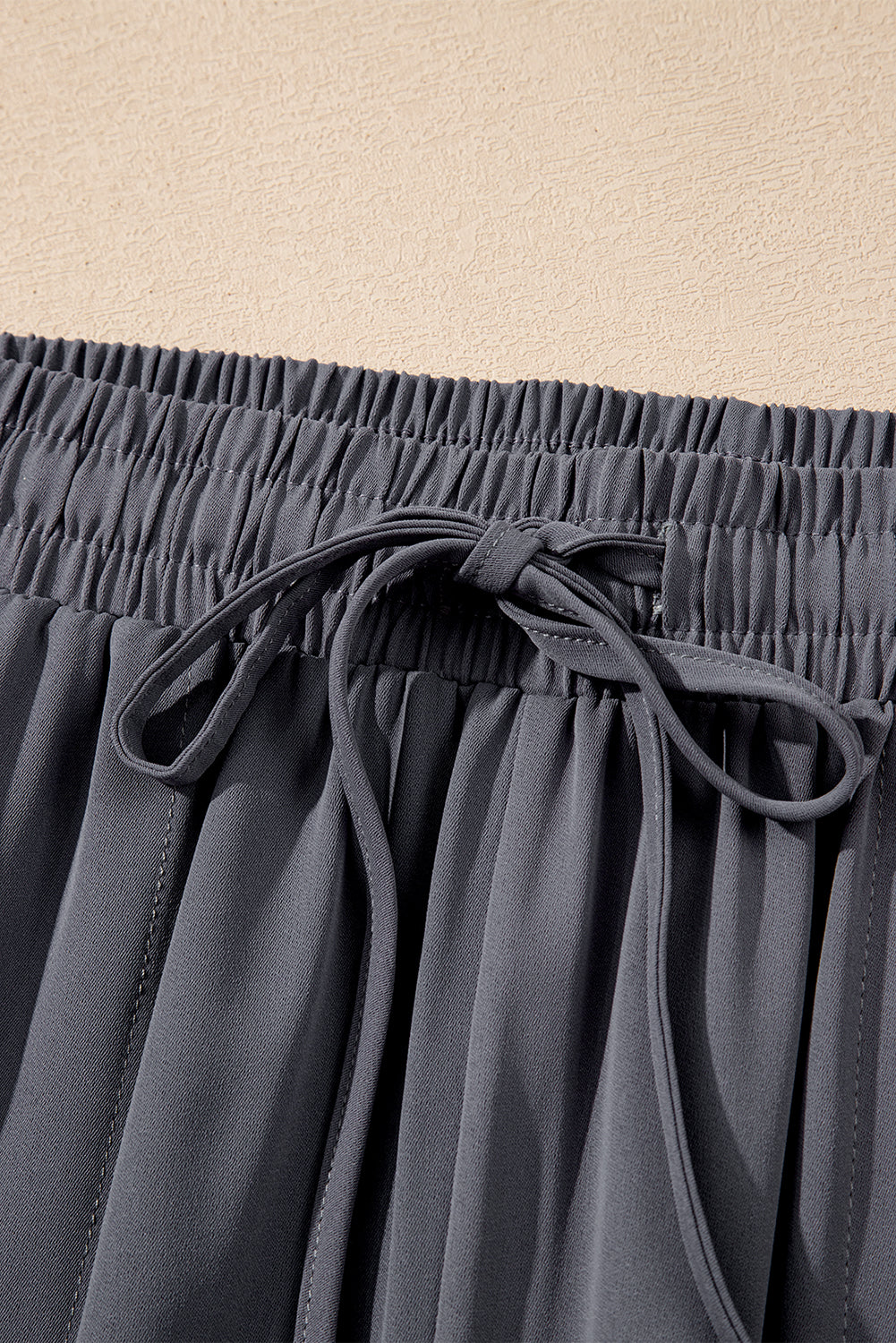 Black Drawstring Elastic Waistband Pocketed Cropped Jogger Pants