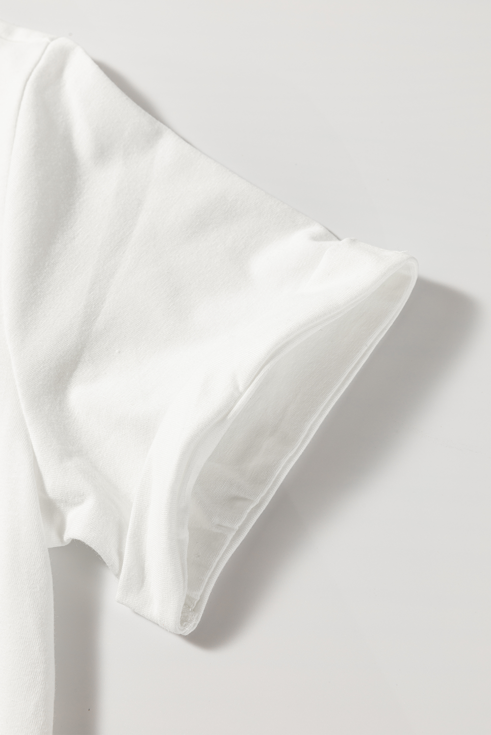 White Colored Light Bowknot Graphic Crewneck T Shirt