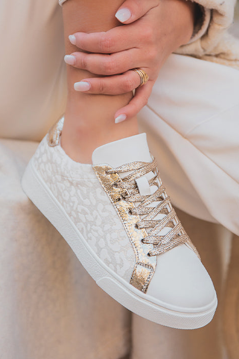 Dearlove Gold Glitter Star Patchwork PU Leather Lace-up Sneakers