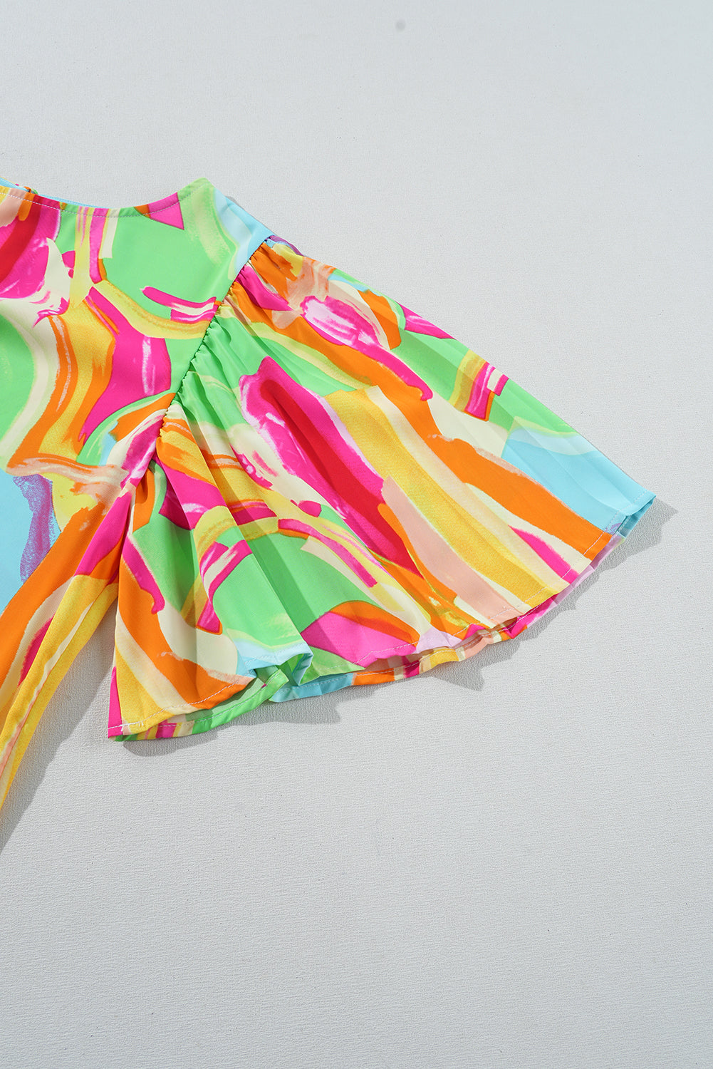 Multicolour Abstract Print Keyhole Back Pleated Half Sleeve Blouse
