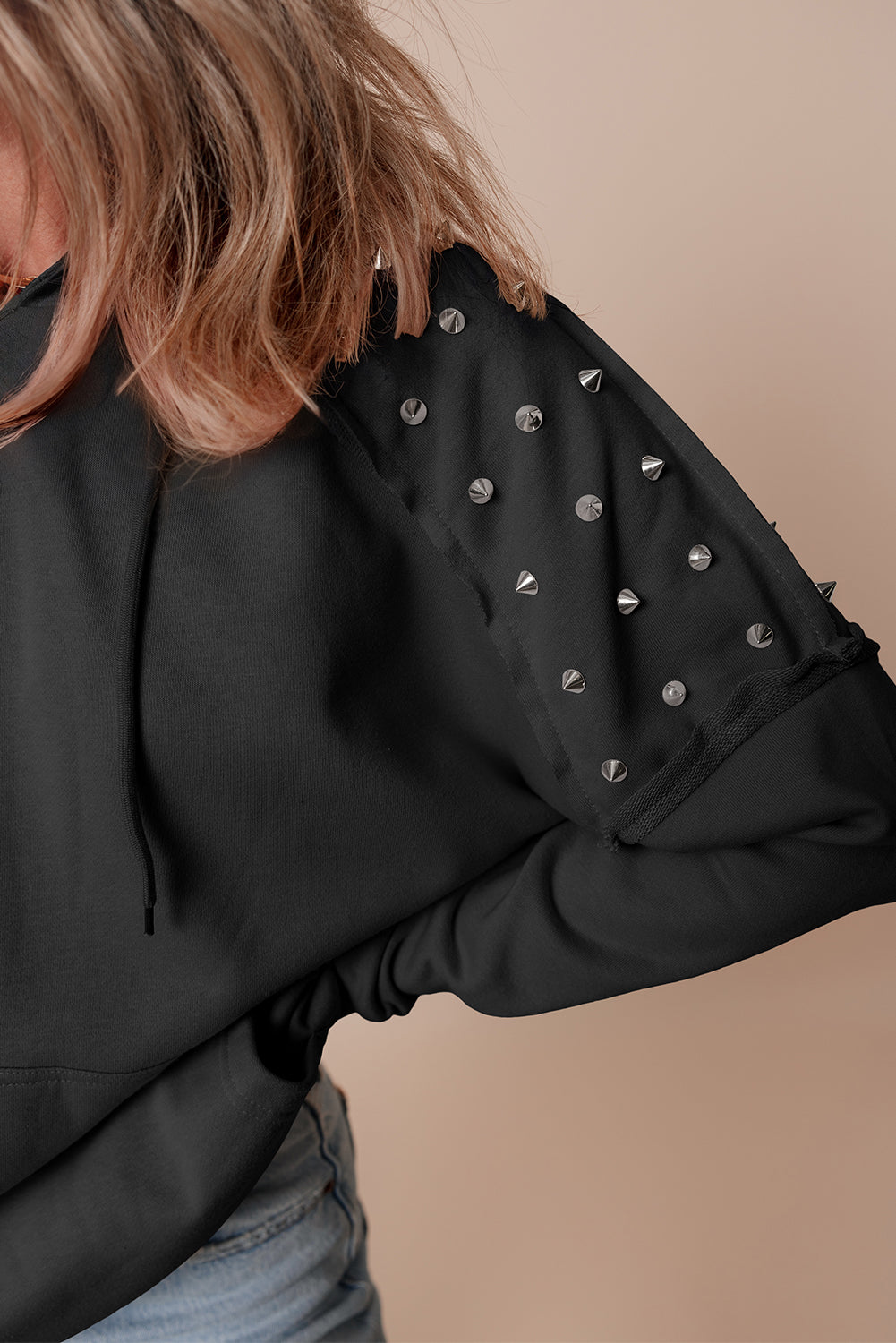Fushia Solid Color Rivet Stud Raglan Sleeve Hoodie with Pocket