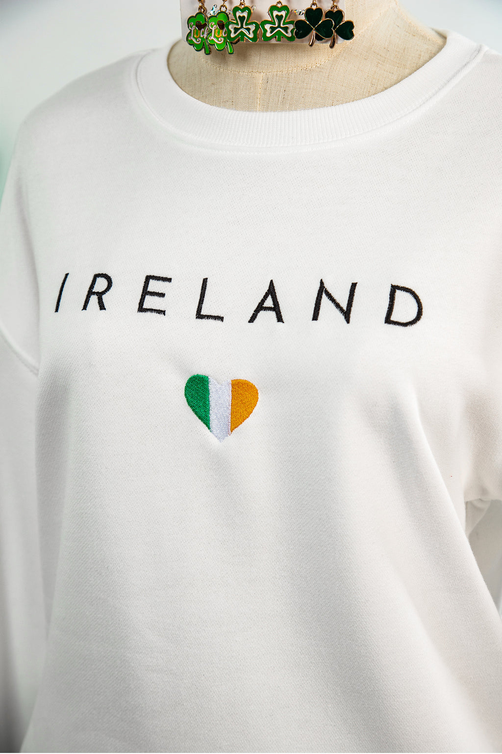 White IRELAND Color Block Embroidered Heart Graphic Pullover Sweatshirt