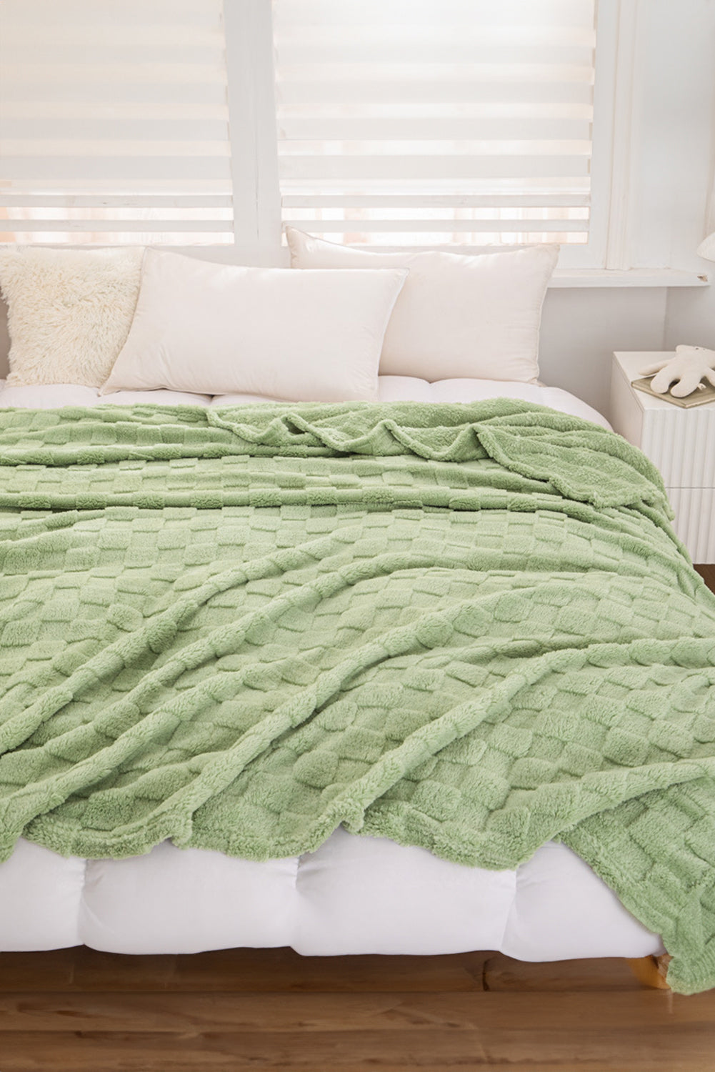 Grass Green Checkered Texture Large Plush Blanket