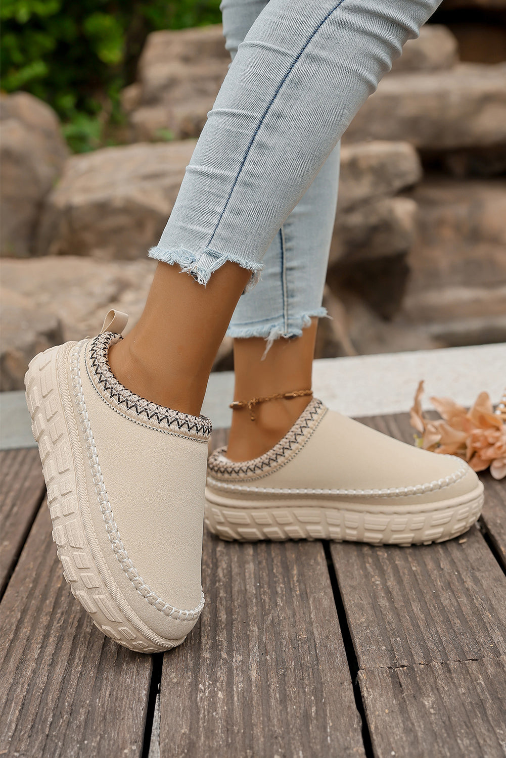 Coffee Contrast Stitch Detail Faux Suede PU Patchwork Plush Winter Clog Slippers