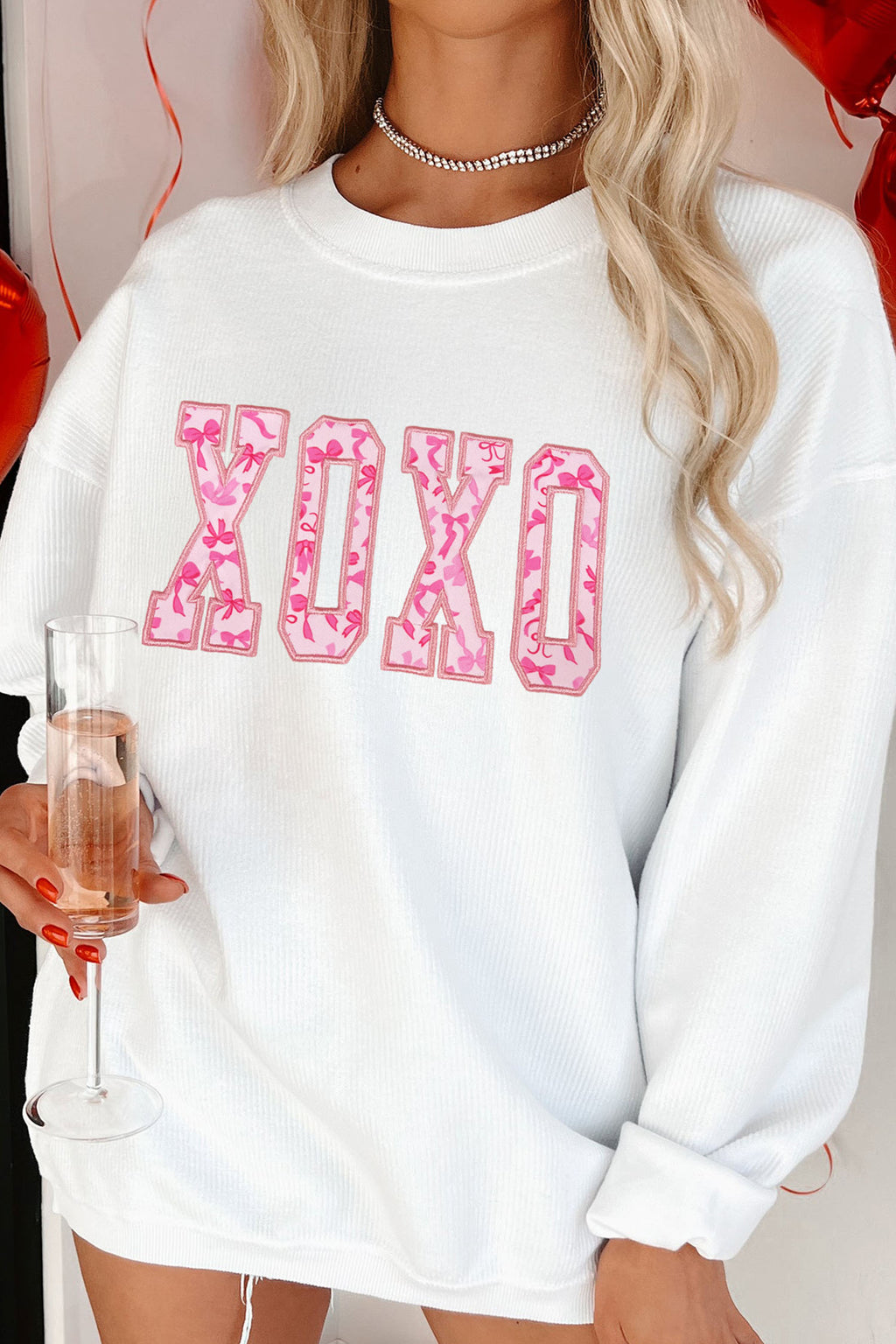 White Corded Ribbed XOXO Bow Print Embroidered Patch Graphic Sweatshirt