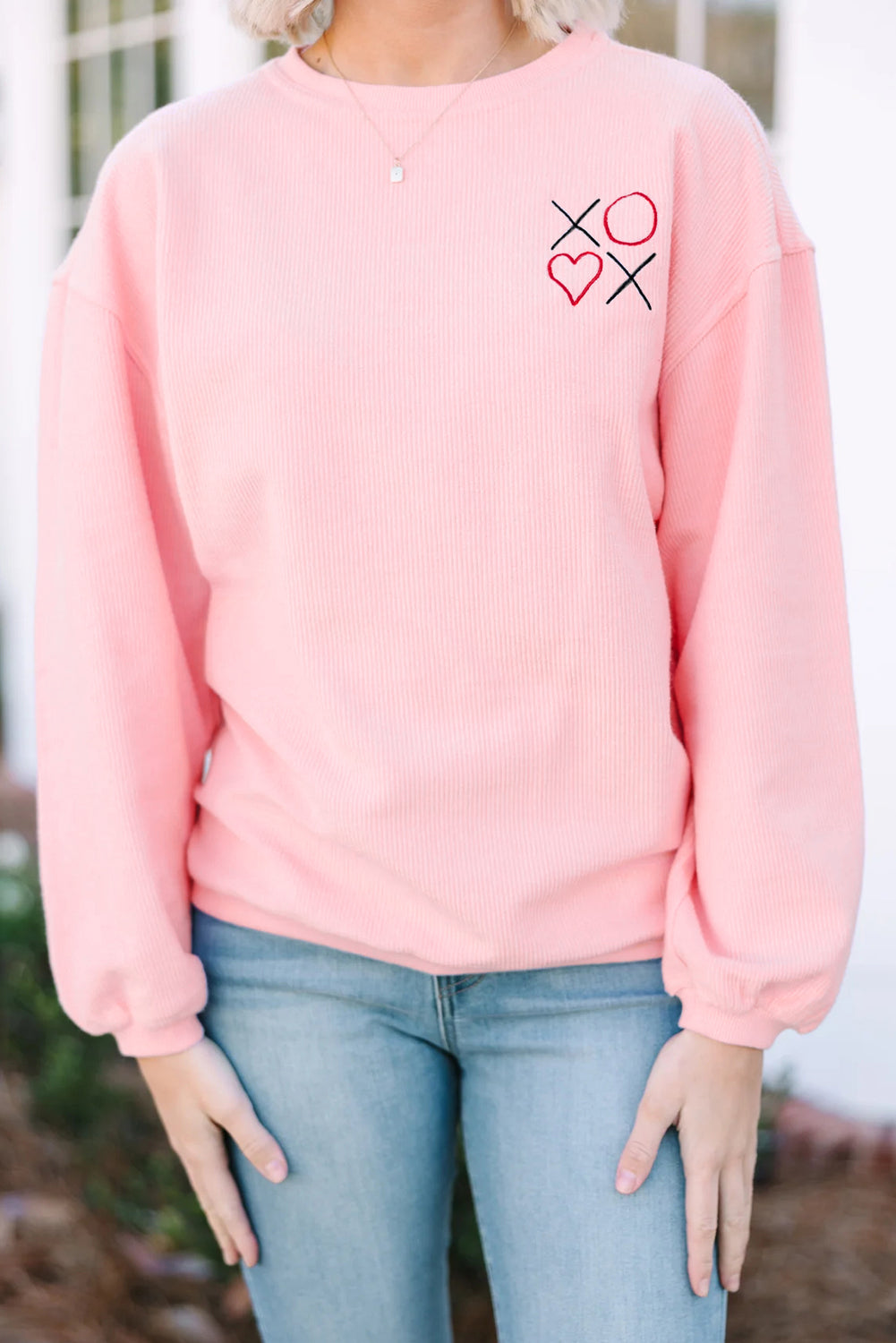 White 3d Ribbed XOXO Heart Embroidered Drop Shoulder Sweatshirt
