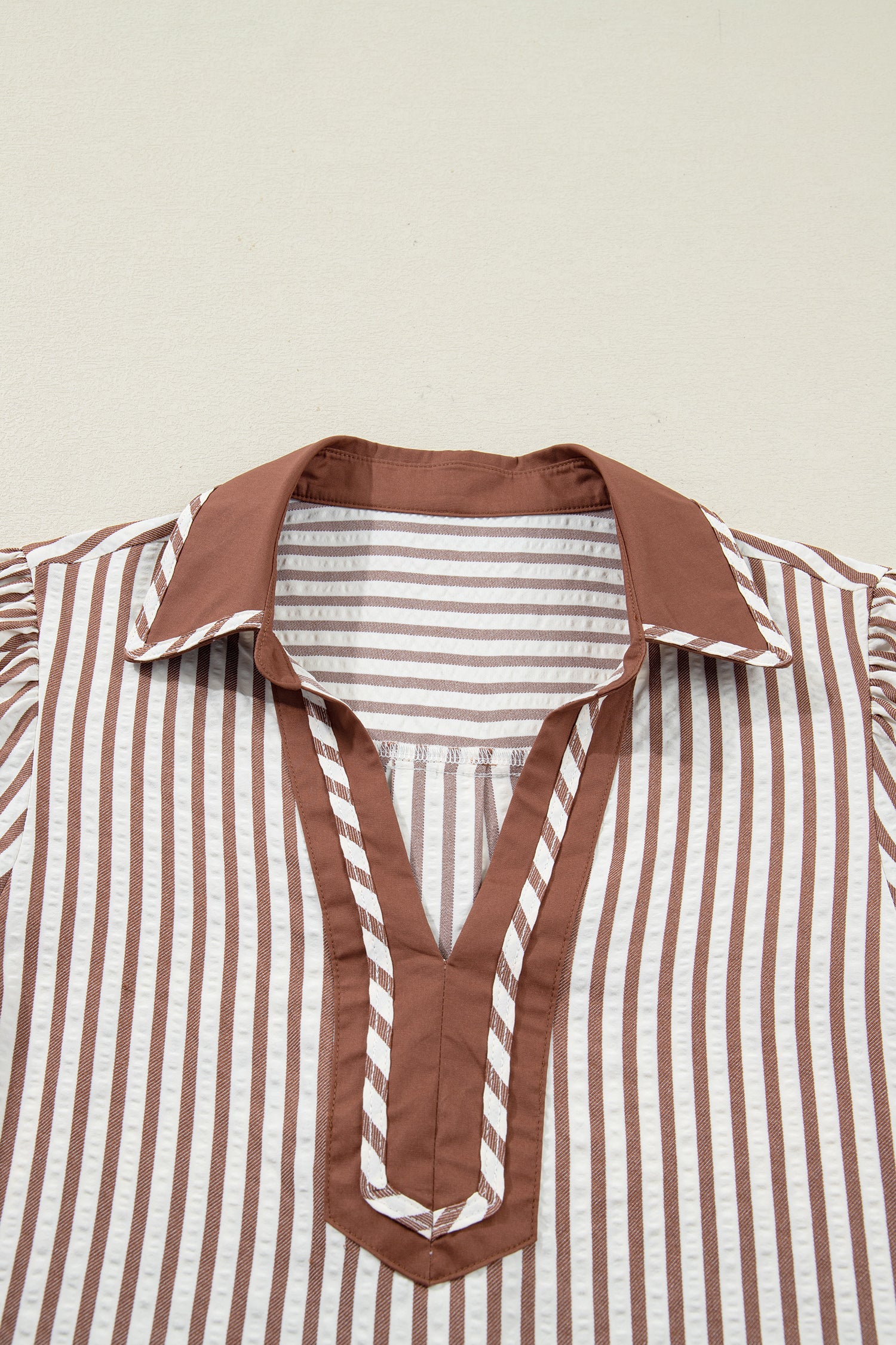 Black Stripe Collared Split Neck Short Bubble Sleeve Blouse