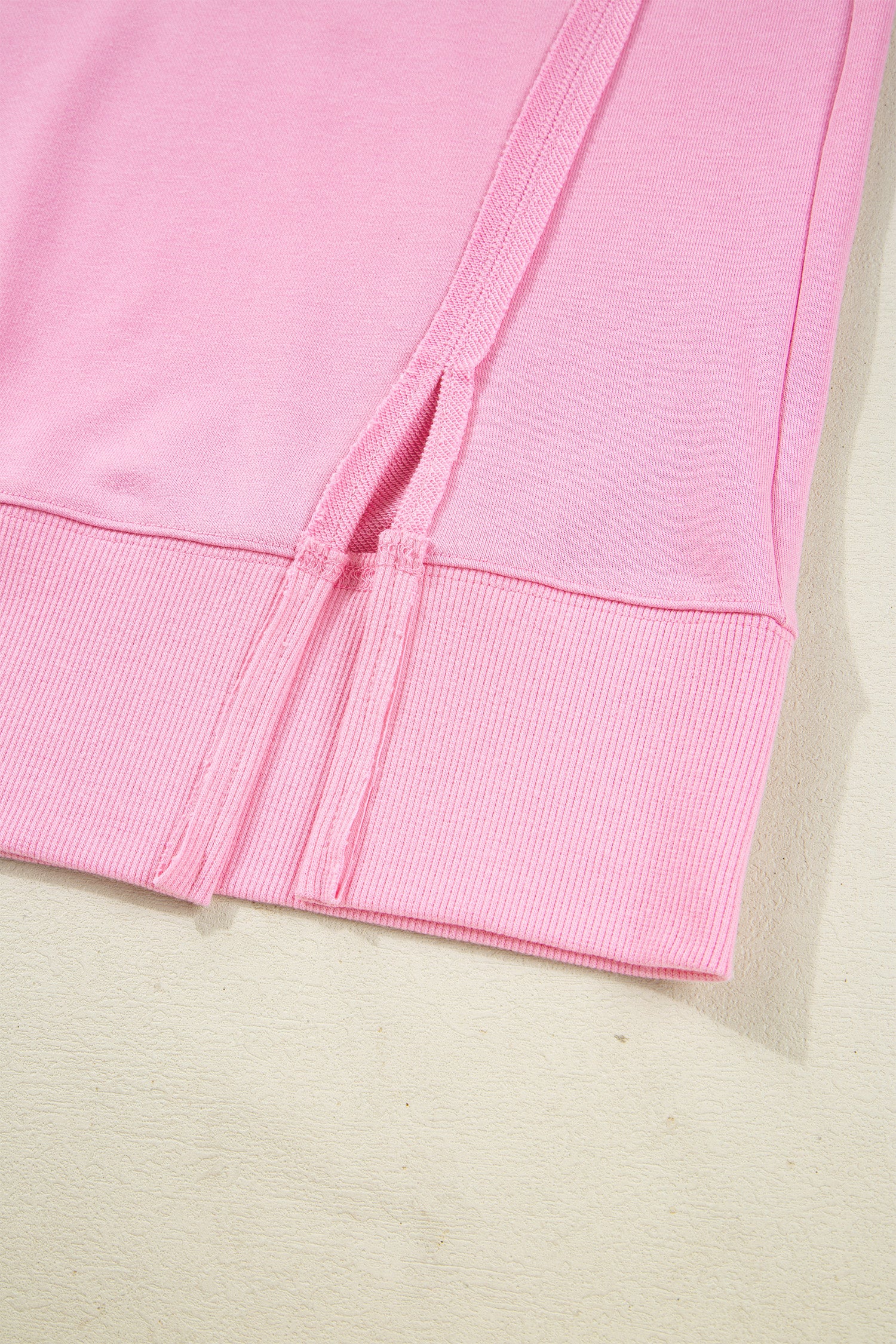 White Bow Sequin XOXO Letter Graphic Exposed Seam Baggy Sweatshirt