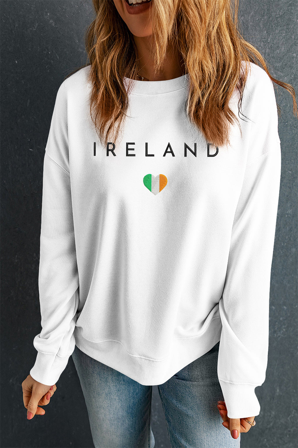 White IRELAND Color Block Embroidered Heart Graphic Pullover Sweatshirt