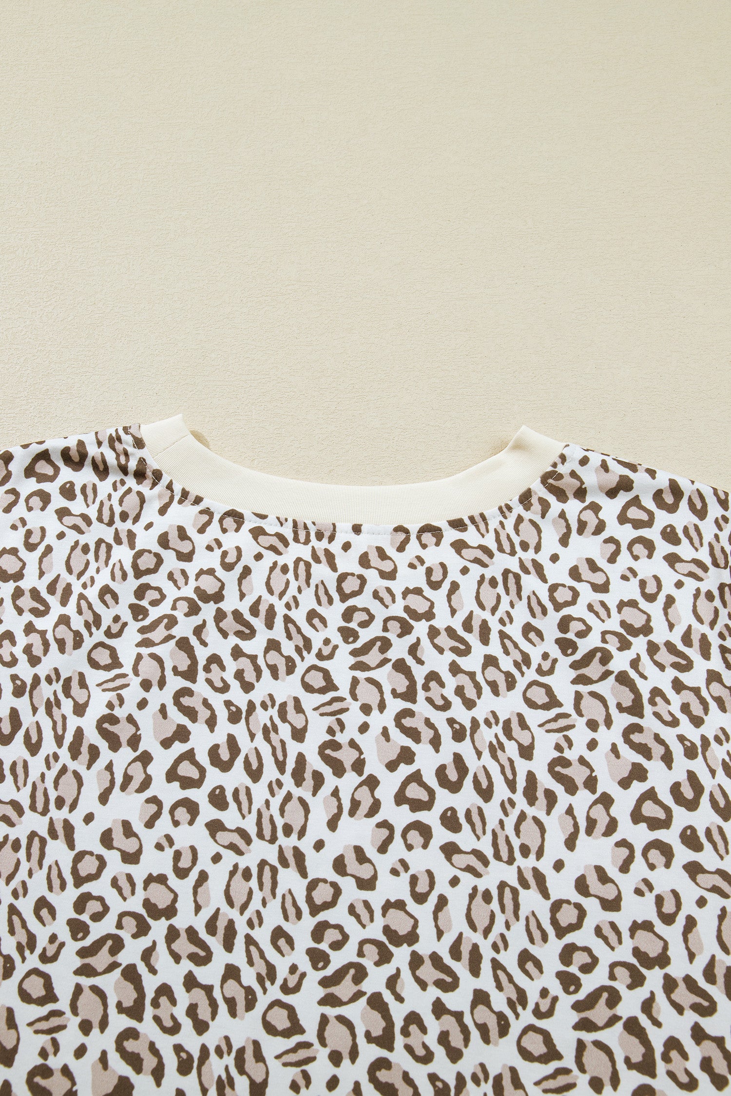 White Plus Size Leopard Print Round Neck T Shirt
