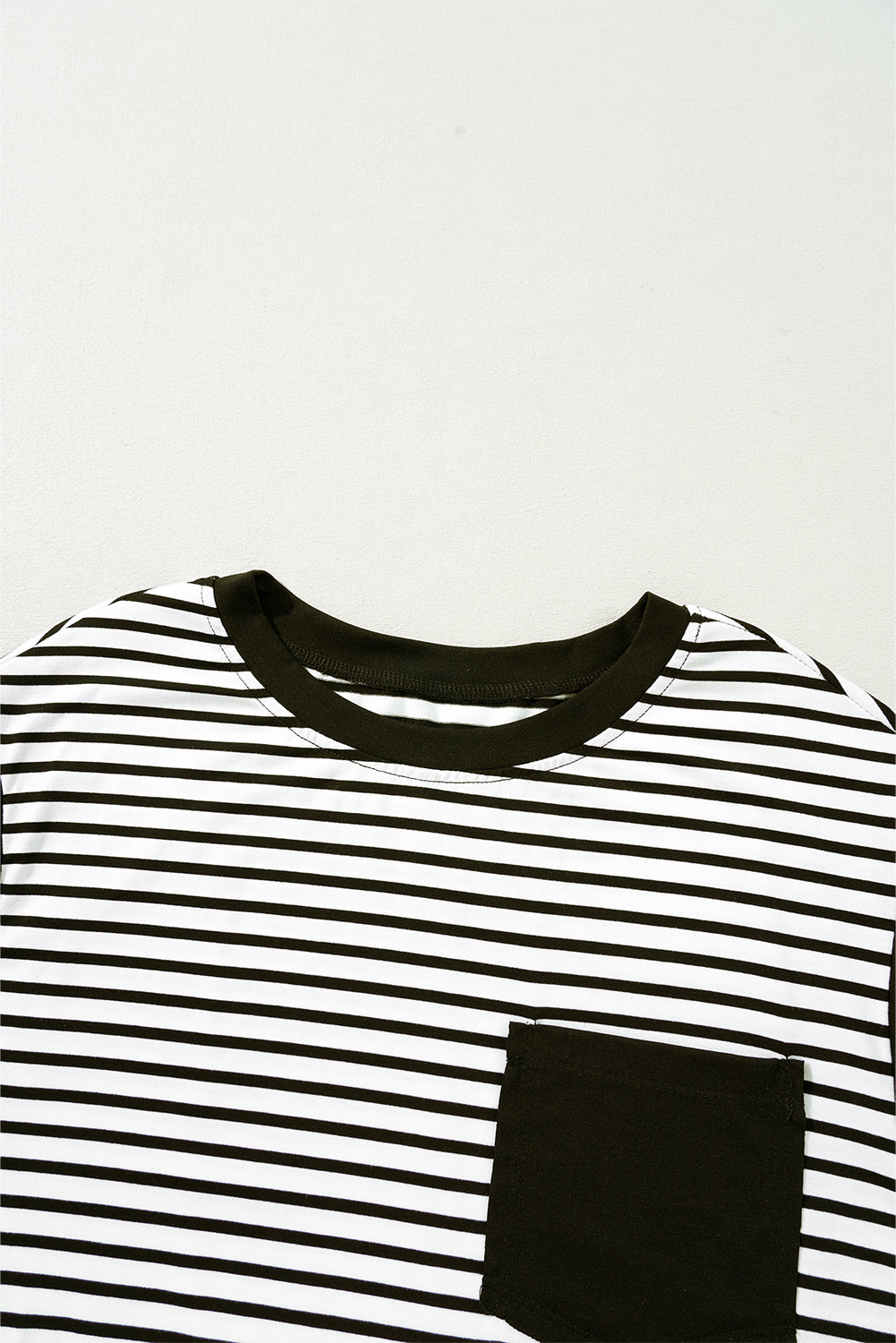 Red Stripe Chest Pocket Patch Round Neck Tank Top