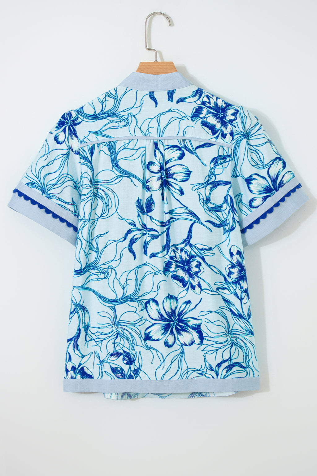 Sky Blue Plus Size Scalloped Trim Floral Short Sleeve Blouse