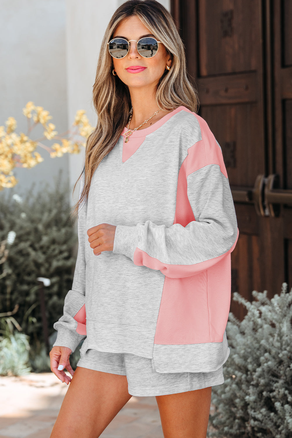 Light Grey Uneven Hem Colorblock Pullover Casual Shorts Plus Size 2pcs Outfit
