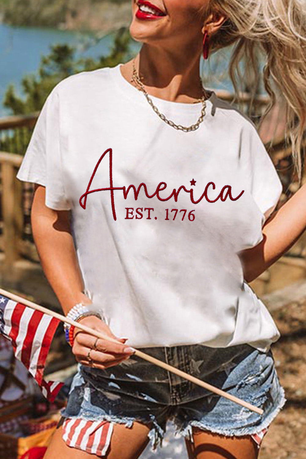 White July 4th Celerbration Bowknot Firework Graphic Tee