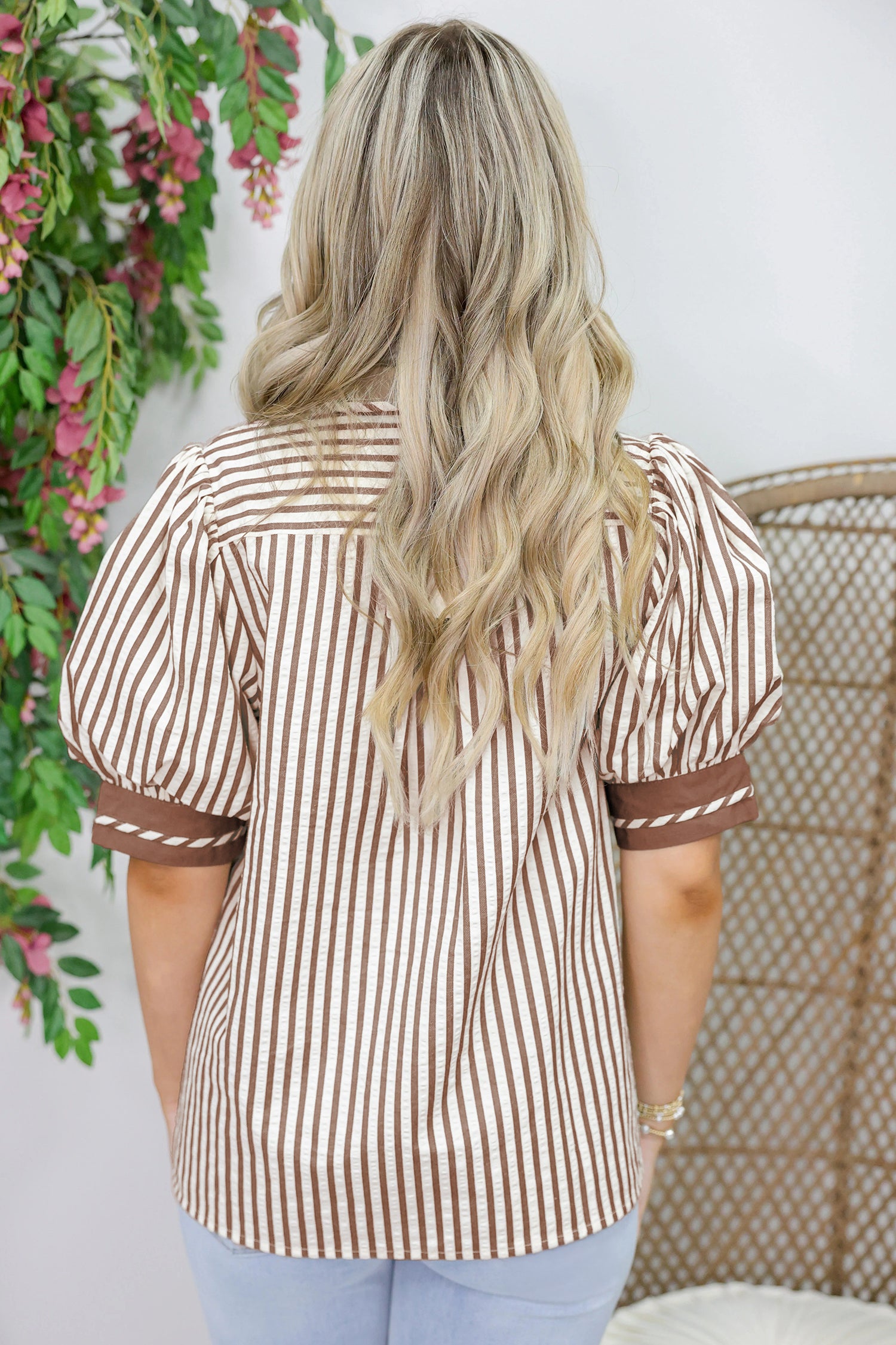 Black Stripe Collared Split Neck Short Bubble Sleeve Blouse