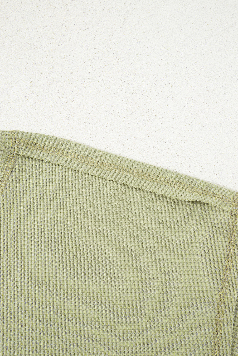 White Exposed Seam Half Sleeve Knitted V Neck Textured Top